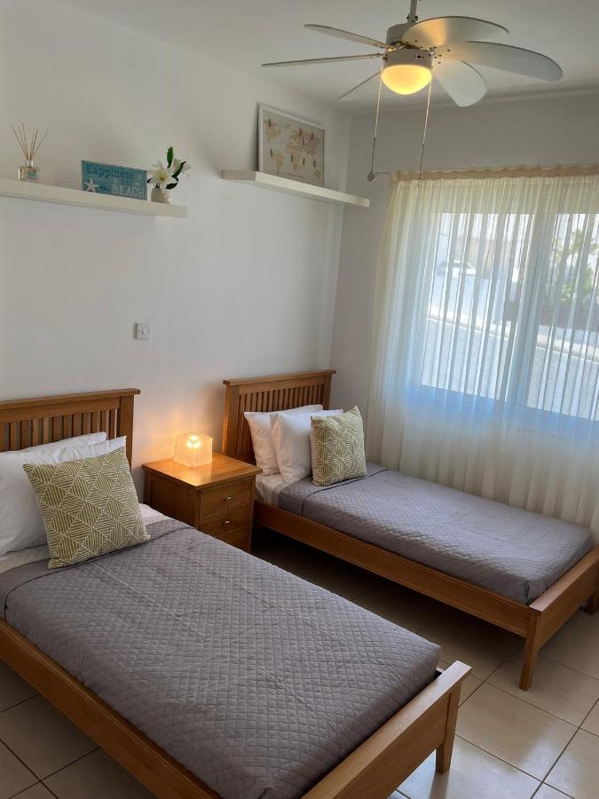 Beautiful 2 Bed Apartment In Peyia Valley, Paphos Bagian luar foto